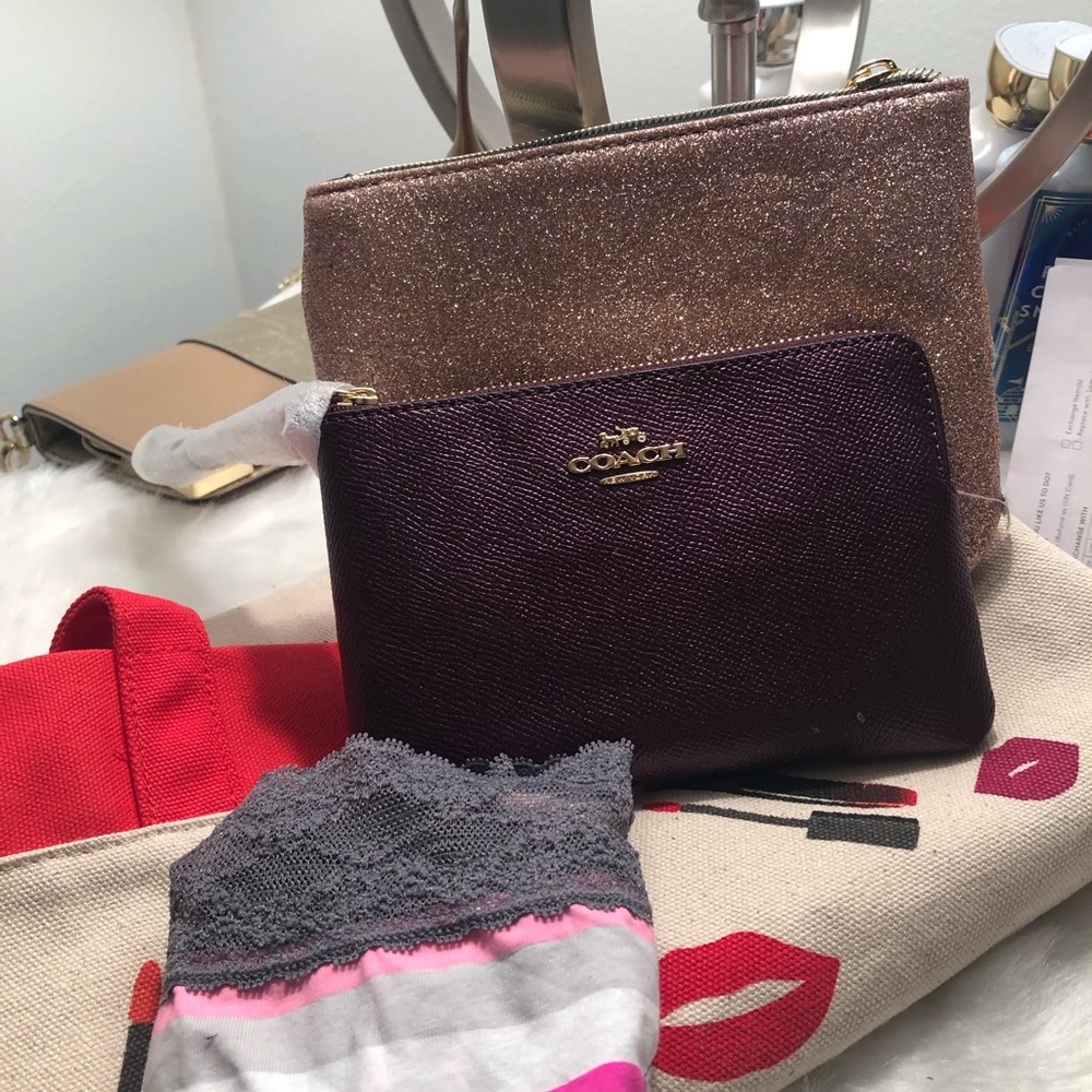 Authentic Coach Wristlet - Picture 2 of 5